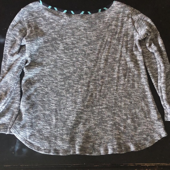 Aztec top - Picture 3 of 3